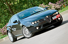 Alfa Romeo Brera. Изящная искусительница